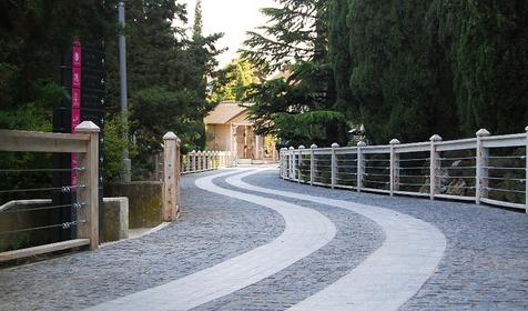 Территория. Отель Yalta Intourist Green Park (Ялта Интурист Грин Парк), Республика Крым, г. Ялта