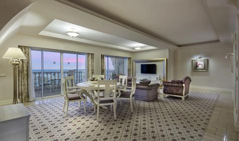 Deluxe Family Suite Grand Sea