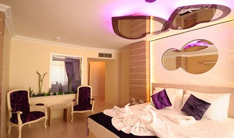 Romance Purpule Superior Room