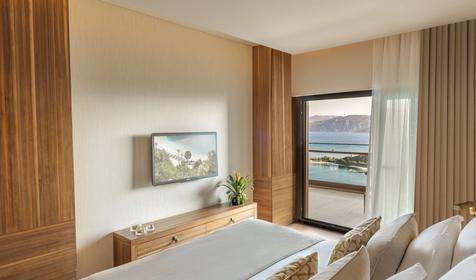 Executive Suite Sea View