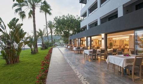 Floria Beach Hotel