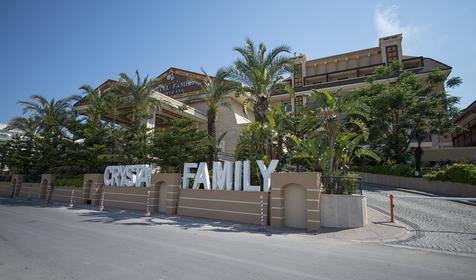 Crystal Family Resort & Spa